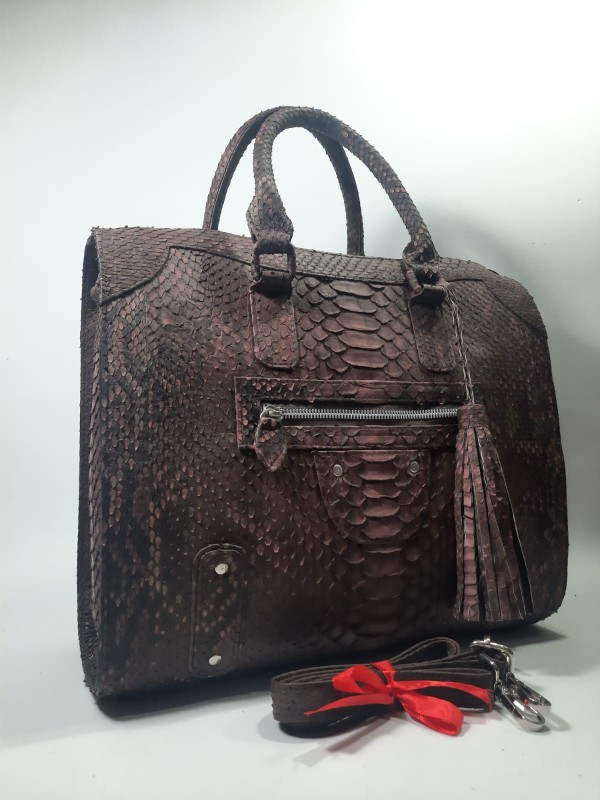 Luxurious Women Handbag